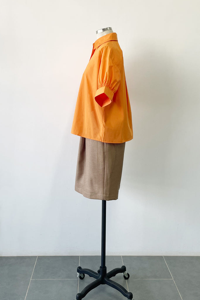 SMOCKING SHORT SLEEVES SHIRT IN BURNT ORANGE