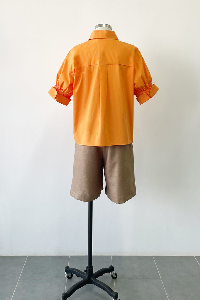 SMOCKING SHORT SLEEVES SHIRT IN BURNT ORANGE