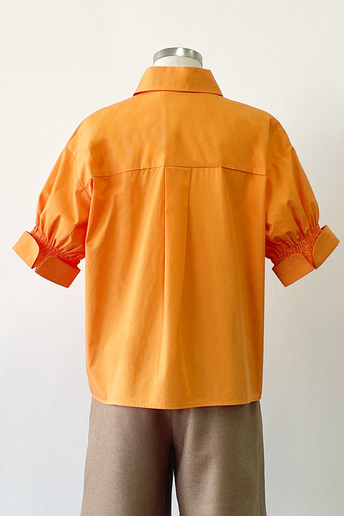 SMOCKING SHORT SLEEVES SHIRT IN BURNT ORANGE